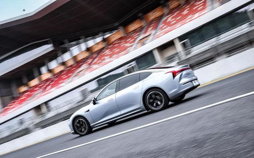 哪吒S獵裝版諜照曝光 另類設(shè)計(jì)能否開啟市場新賽道？